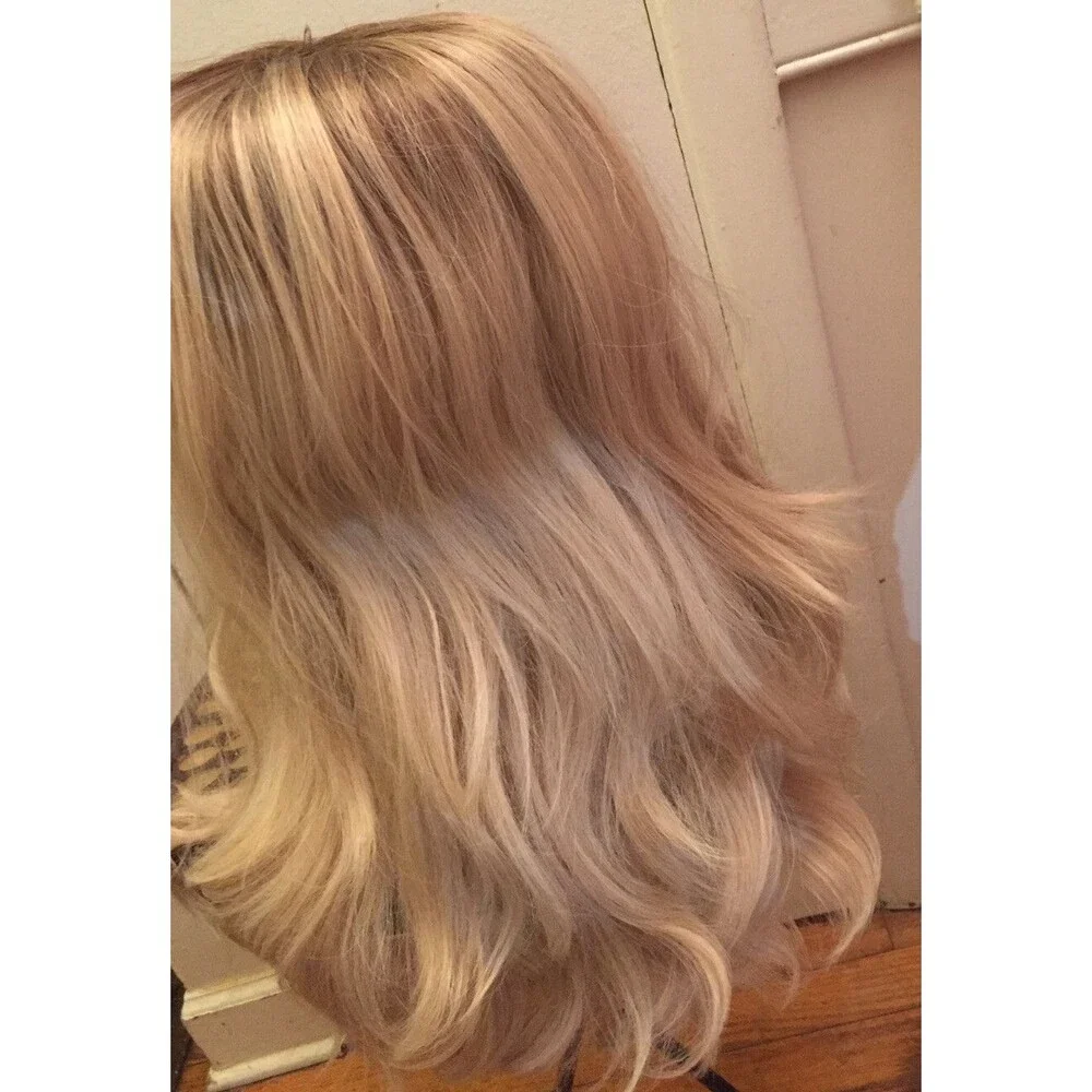Long Wavy Ombré Synthetic Wig Ash Blonde Cosplay Professional Cut Hair Womens F